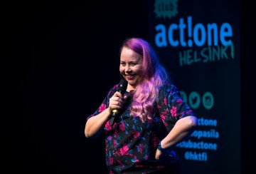 Helsingin Kaupunginteatteri – Club act!one – Ida Grönlund- Kuva: Miika Storm Photography