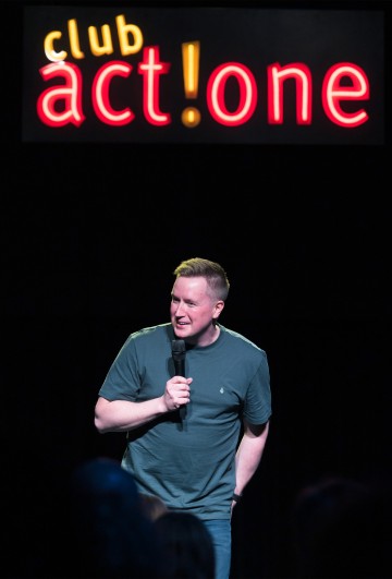 Helsingin Kaupunginteatteri – Club act!one – Jussi Simola - Kuva: Miika Storm Photography