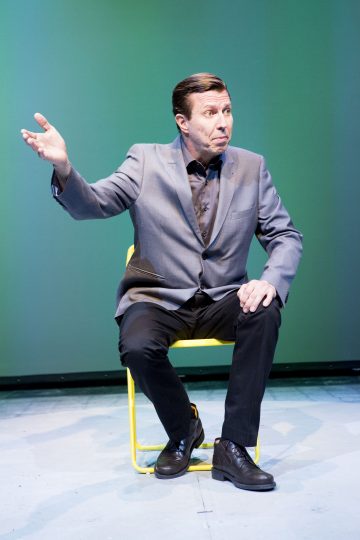 Helsingin Kaupunginteatteri - 
Palvelija - 
Kuvassa: Martti Suosalo - 
Kuva ©Tapio Vanhatalo