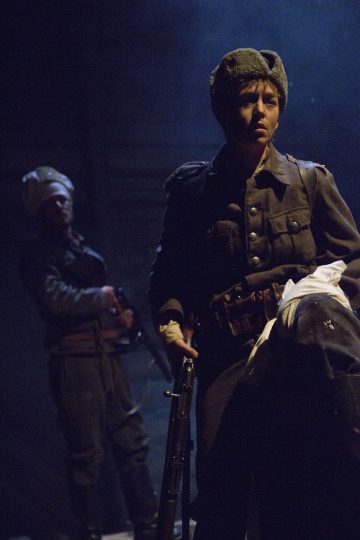 Lilla Teatern – Vinterkriget - here we go again – På bilden Linda Zilliacus – Foto © Henrik Schütt