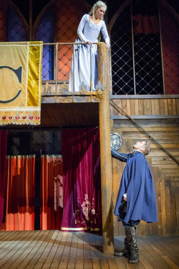 Helsingin Kaupunginteatteri – Rakastunut Shakespeare – Kuvassa Miila Virtanen ja Heikki Ranta – Kuva Tapio Vanhatalo