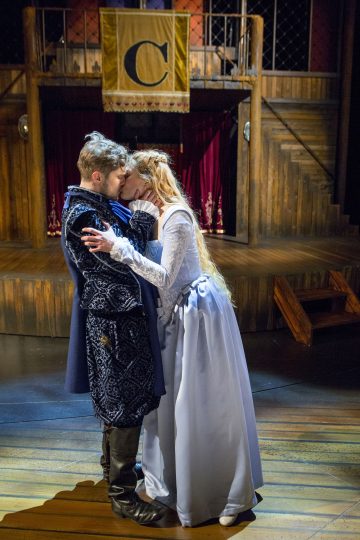 Helsingin Kaupunginteatteri – Rakastunut Shakespeare – Kuvassa Heikki Ranta ja Miila Virtanen – Kuva Tapio Vanhatalo