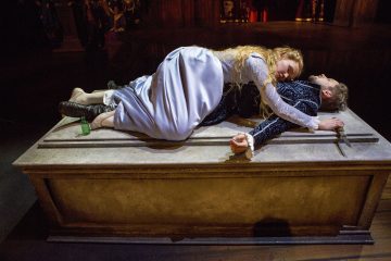 Helsingin Kaupunginteatteri – Rakastunut Shakespeare – Kuvassa Miila Virtanen ja Heikki Ranta – Kuva Tapio Vanhatalo