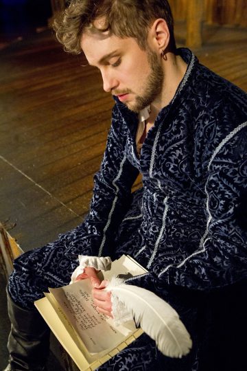 Helsingin Kaupunginteatteri – Rakastunut Shakespeare – Kuvassa Heikki Ranta – Kuva Tapio Vanhatalo