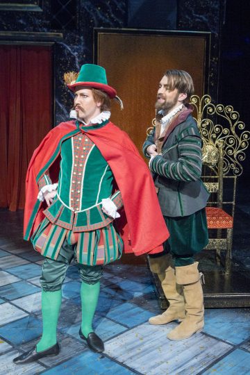 Helsingin Kaupunginteatteri – Rakastunut Shakespeare – Kuvassa Petrus Kähkönen ja Tuukka Leppänen – Kuva Tapio Vanhatalo