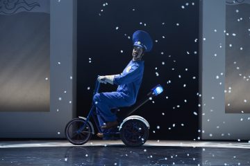 Helsingin Kaupunginteatteri – Mörköooppera – Kuvassa Tiina Peltonen – Kuva © Tom Röllich