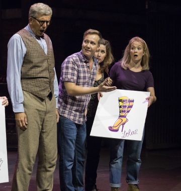 Helsingin Kaupunginteatteri – Kinky Boots – Kuvassa Joachim Wigelius, Petrus Kähkönen, Laura Alajääski, Inka Tiitinen – Kuva © Mirka Kleemola