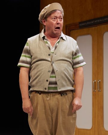 Helsingin Kaupunginteatteri – Syntipukki – Kuvassa Jouko Klemettilä – Kuva © Tom Röllich