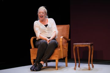 Stella Polaris – Stella P. by night – Kuvassa Sari Siikander – Kuva © Jussi Nahkuri