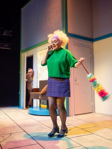 Helsingin Kaupunginteatteri – Fingerpori – Kuvassa Helena Haaranen, Jari Pehkonen – Kuva © Miika Storm