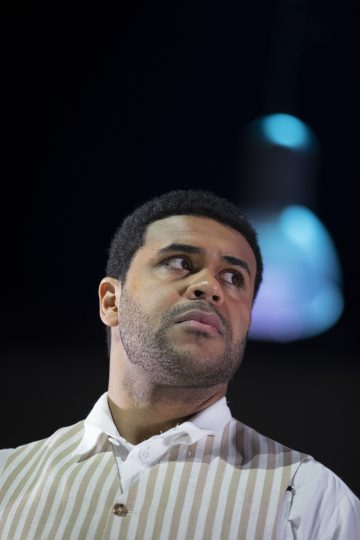 Helsingin Kaupunginteatteri – Kirsikkatarha – Kuvassa Chike Ohanwe – Kuva Stefan Bremer