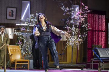 Helsingin Kaupunginteatteri – Kirsikkatarha – Kuvassa Jouko Klemettilä ja Heidi Herala – Kuva Stefan Bremer