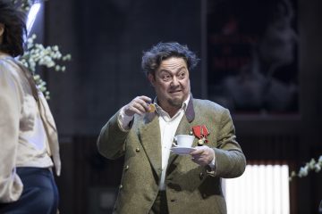 Helsingin Kaupunginteatteri – Kirsikkatarha – Kuvassa Jouko Klemettilä– Kuva Stefan Bremer