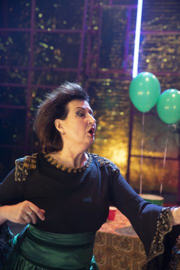 Helsingin Kaupunginteatteri – Kirsikkatarha – Kuvassa Heidi Herala – Kuva Stefan Bremer