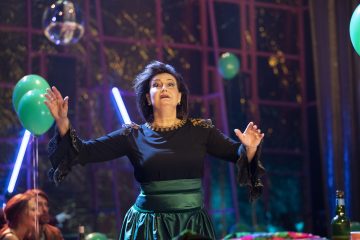 Helsingin Kaupunginteatteri – Kirsikkatarha – Kuvassa Heidi Herala – Kuva Stefan Bremer