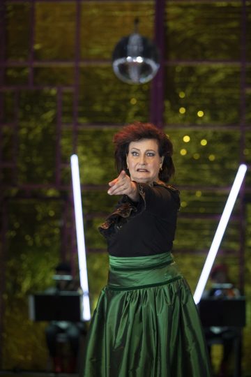 Helsingin Kaupunginteatteri – Kirsikkatarha – Kuvassa Heidi Herala – Kuva Stefan Bremer