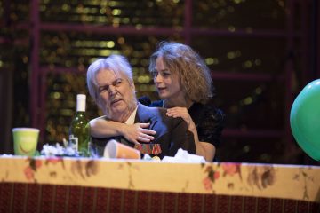 Helsingin Kaupunginteatteri – Kirsikkatarha – Kuvassa Seppo Maijala ja Sanna Majuri – Kuva Stefan Bremer