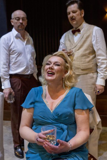 Helsingin Kaupunginteatteri – Sari Siikander, Rauno Ahonen, Seppo Halttunen – Kuva © Tapio Vanhatalo