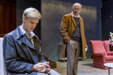 Helsingin Kaupunginteatteri – Paavo Kääriäinen, Rauno Ahonen – Kuva © Tapio Vanhatalo