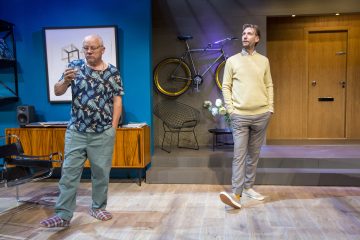 Helsingin Kaupunginteatteri – Täydellinen lauantai – Kuvassa Sixten Lundberg ja Pekka Strag – Kuva © Tapio Vanhatalo