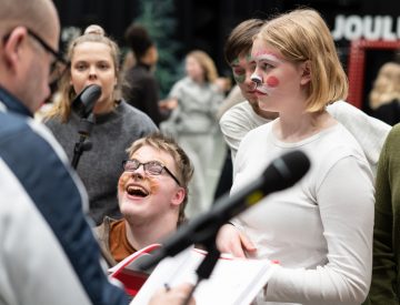 Helsingin Kaupunginteatteri – ShedHelsinki – Metsän joulu – Kuva © Luukas Salin / Rabbit Visuals