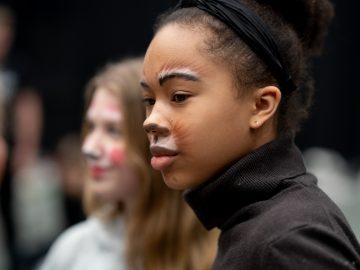 Helsingin Kaupunginteatteri – ShedHelsinki – Metsän joulu – Kuva © Luukas Salin / Rabbit Visuals