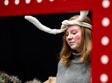 Helsingin Kaupunginteatteri – ShedHelsinki – Metsän joulu – Kuva © Luukas Salin / Rabbit Visuals