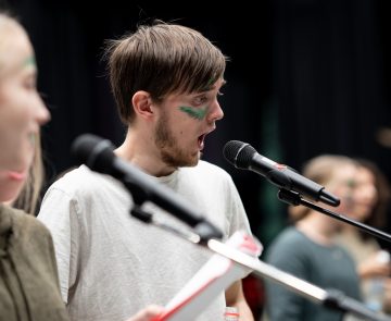 Helsingin Kaupunginteatteri – ShedHelsinki – Metsän joulu – Kuva © Luukas Salin / Rabbit Visuals