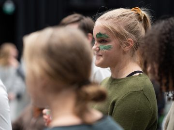 Helsingin Kaupunginteatteri – ShedHelsinki – Metsän joulu – Kuva © Luukas Salin / Rabbit Visuals