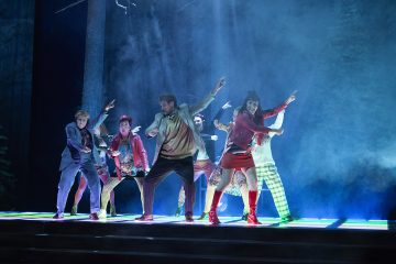 Helsingin Kaupunginteatteri – Vihainen leski – Kuvaaja @ Harri Hinkka