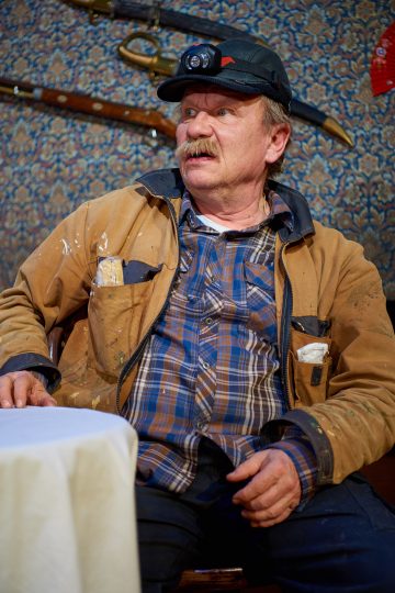 Helsingin Kaupunginteatteri – Le Coq – taistelu ravintolasta – Kuvassa Pertti Koivula – Kuva © Jaakko Vuorenmaa