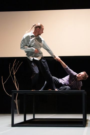 Helsingin Kaupunginteatteri - Kaksivärinen fuuga - kuvassa Pekka Louhio ja Eero Vesterinen @Yoshi_Omori