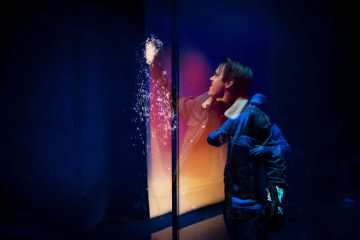 Lilla Teatern – Morfars Mauser – På bilden Markus Riuttu – Foto ©  Sanni Siira