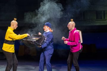 Helsingin Kaupunginteatteri – Tatu ja Patu Helsingissä – Kuvassa Paavo Kääriäinen, Paavo Kerosuo ja Antti Timonen – Kuva Tuomo Manninen