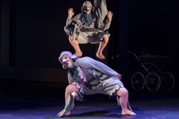 Helsingin Kaupunginteatteri – Tatu ja Patu Helsingissä – Kuvassa Inka Tiitinen ja Justus Pienmunne – Kuva Tuomo Manninen