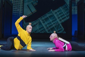 Helsingin Kaupunginteatteri – Tatu ja Patu Helsingissä – Kuvassa edessä Paavo Kääriäinen ja Antti Timonen – Kuva Tuomo Manninen