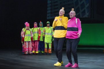 Helsingin Kaupunginteatteri – Tatu ja Patu Helsingissä – Kuvassa Paavo Kääriäinen ja Antti Timonen – Kuva Tuomo Manninen