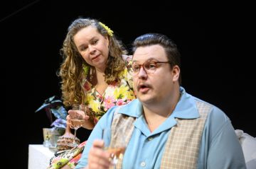 Helsingin Kaupunginteatteri – Tähtisadetta – Kuvassa Katja Küttner ja Mikko Penttilä – Kuva © Tuomo Manninen