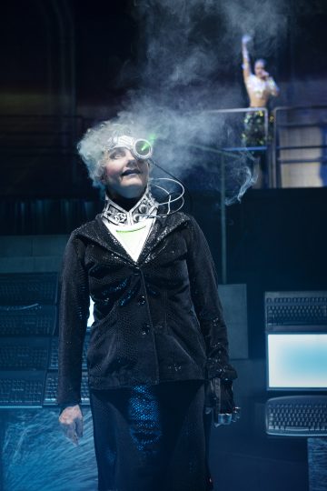 Helsingin Kaupunginteatteri – Vain parasta minulle – Merisää – Kuvassa Kaisa Torkkel – Kuva Otto-Ville Väätäinen