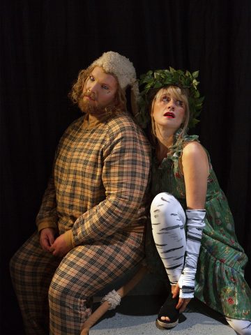 Lilla Teatern - Livet ditt as - på bilden Sonja Ahlfors och Herman Nyby. Foto:Liina Aalto-Setälä.