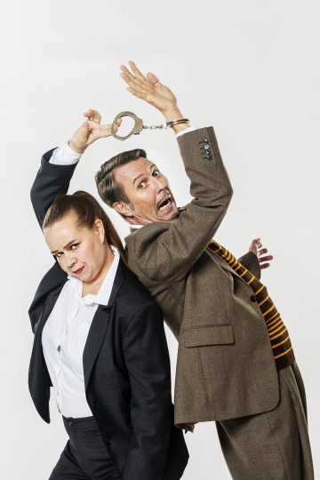 Helsingin Kaupunginteatteri – Turvamies – Kuvassa Katja Küttner ja Martti Suosalo – Kuva Robert Seger