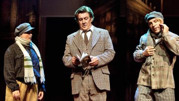 Helsingin Kaupunginteatteri – Baskervillen koira – Kuvassa Emilia Sinisalo, Santeri Kinnunen ja Mikko Virtanen – Kuva Jaakko Vuorenmaa