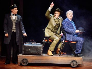 Helsingin Kaupunginteatteri – Baskervillen koira – Kuvassa Mikko Virtanen, Sauli Suonpää ja Eppu Salminen – Kuva Jaakko Vuorenmaa