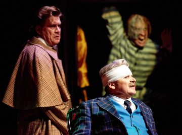 Helsingin Kaupunginteatteri – Baskervillen koira – Kuvassa Santeri Kinnunen ja Eppu Salminen – Kuva Jaakko Vuorenmaa