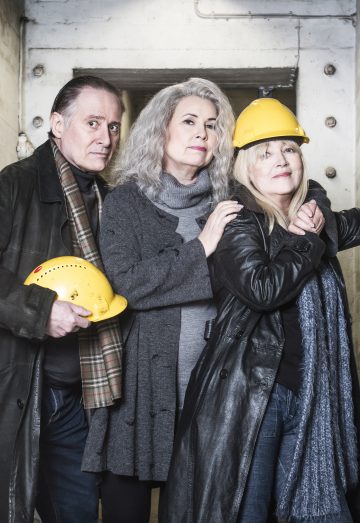 Helsingin Kaupunginteatteri – Lapset – Kuvassa Jukka-Pekka Palo, Aino Seppo ja Jaana Saarinen – Kuva Uupi Tirronen