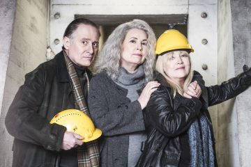 Helsingin Kaupunginteatteri – Lapset – Kuvassa Jukka-Pekka Palo, Aino Seppo ja Jaana Saarinen – Kuva Uupi Tirronen