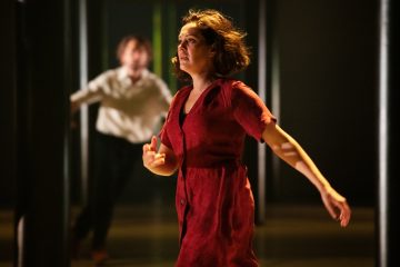 Helsingin Kaupunginteatteri – Niin kuin taivaassa – Kuvassa    Oona Airola – Kuva Otto-Ville Väätäinen