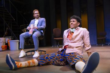 Helsingin Kaupunginteatteri – Paahtimo – Kuvassa Jasir Osman ja Jarkko Niemi – Kuva Robert Seger