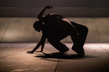 Helsingin Kaupunginteatteri – Gravity – Kuva Petra Tiihonen