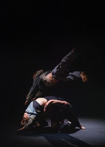 Helsingin Kaupunginteatteri – Gravity – Kuva Petra Tiihonen